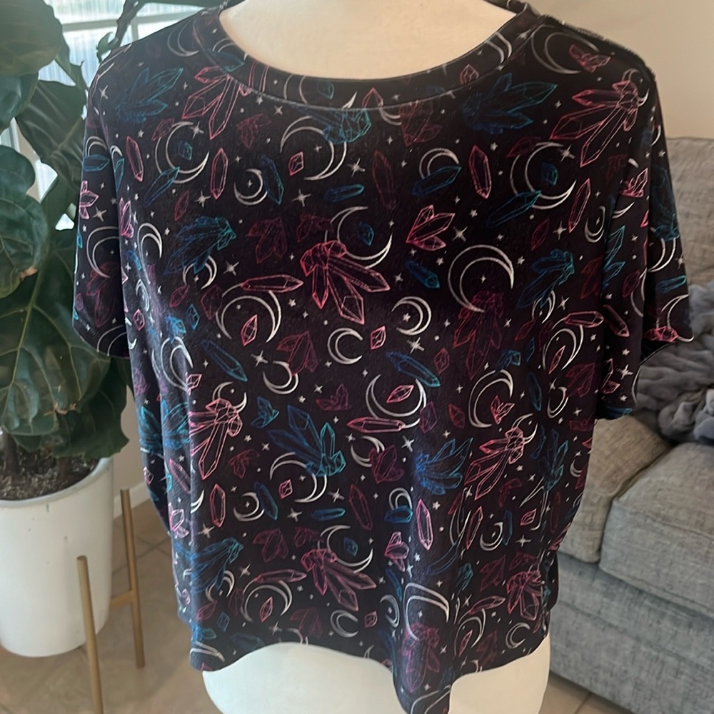 GUC velvet Cosmic Aura crop top from Hot Topic